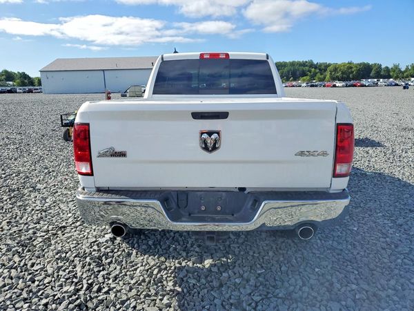 2019 RAM 1500 CLASSIC SLT