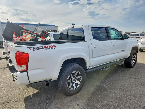 2019 TOYOTA TACOMA SR5