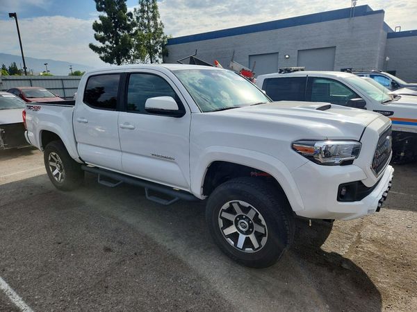 2019 TOYOTA TACOMA SR5