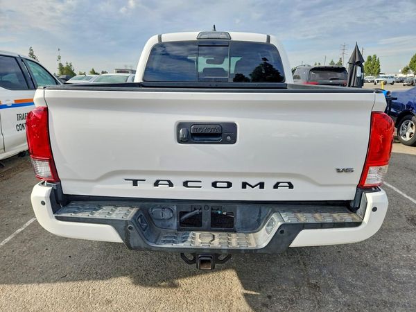 2019 TOYOTA TACOMA SR5