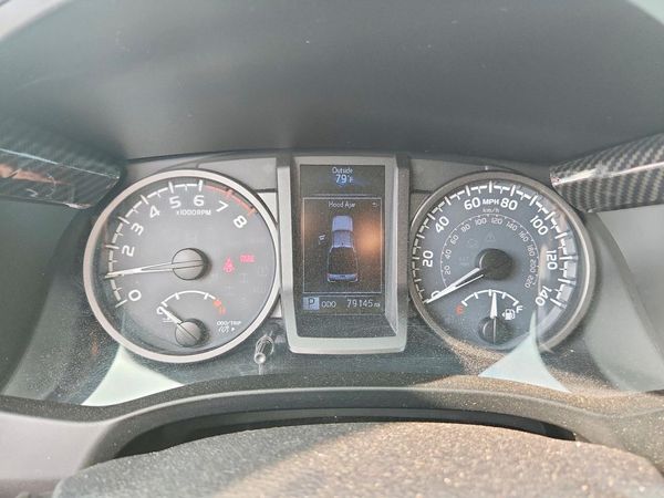 2019 TOYOTA TACOMA SR5