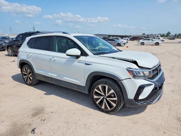 2022 VOLKSWAGEN TAOS