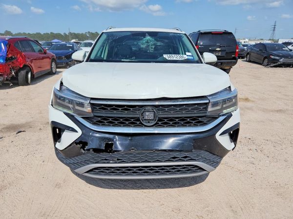 2022 VOLKSWAGEN TAOS