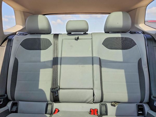 2022 VOLKSWAGEN TAOS