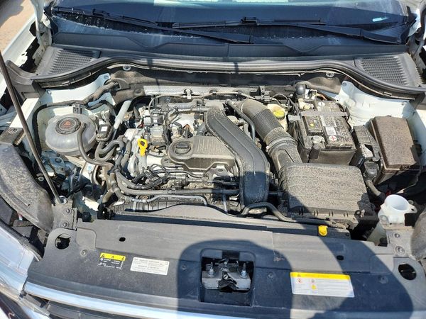 2022 VOLKSWAGEN TAOS