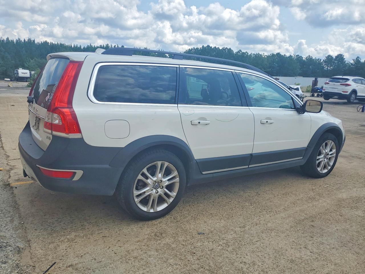 2016 VOLVO XC70 SV35 Platinum