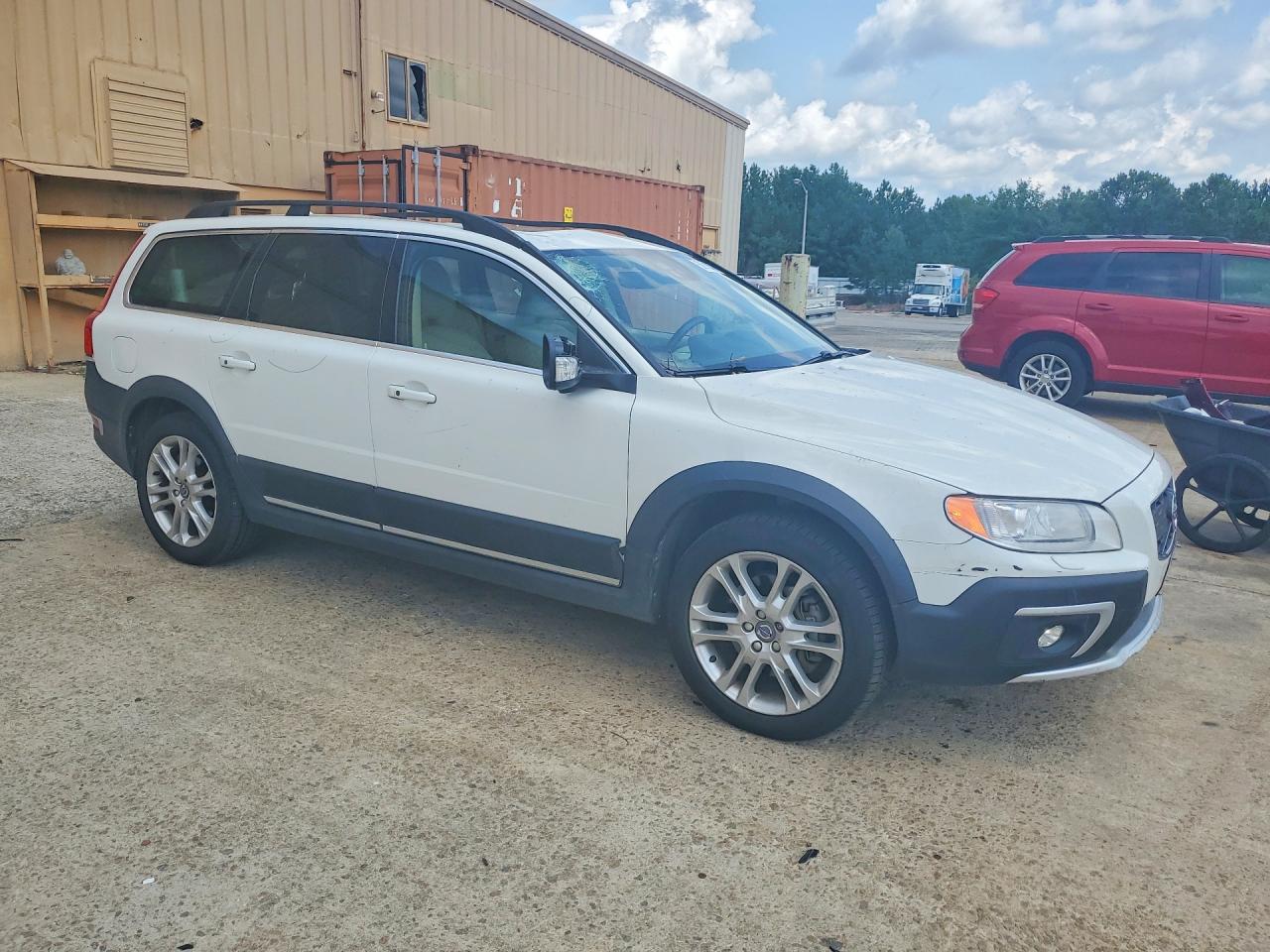 2016 VOLVO XC70 SV35 Platinum