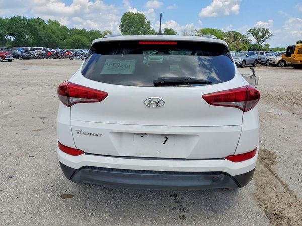 2016 HYUNDAI TUCSON