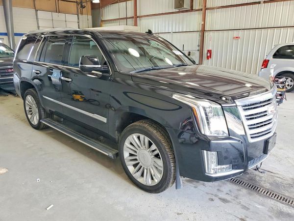2016 CADILLAC ESCALADE Platinum