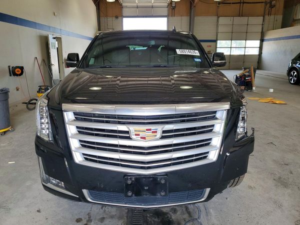 2016 CADILLAC ESCALADE Platinum