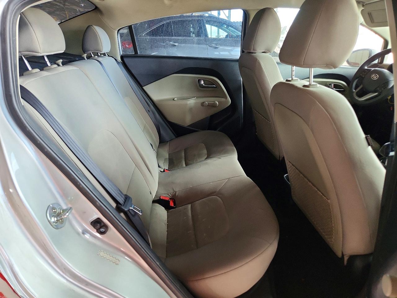 2016 KIA RIO LX A/T