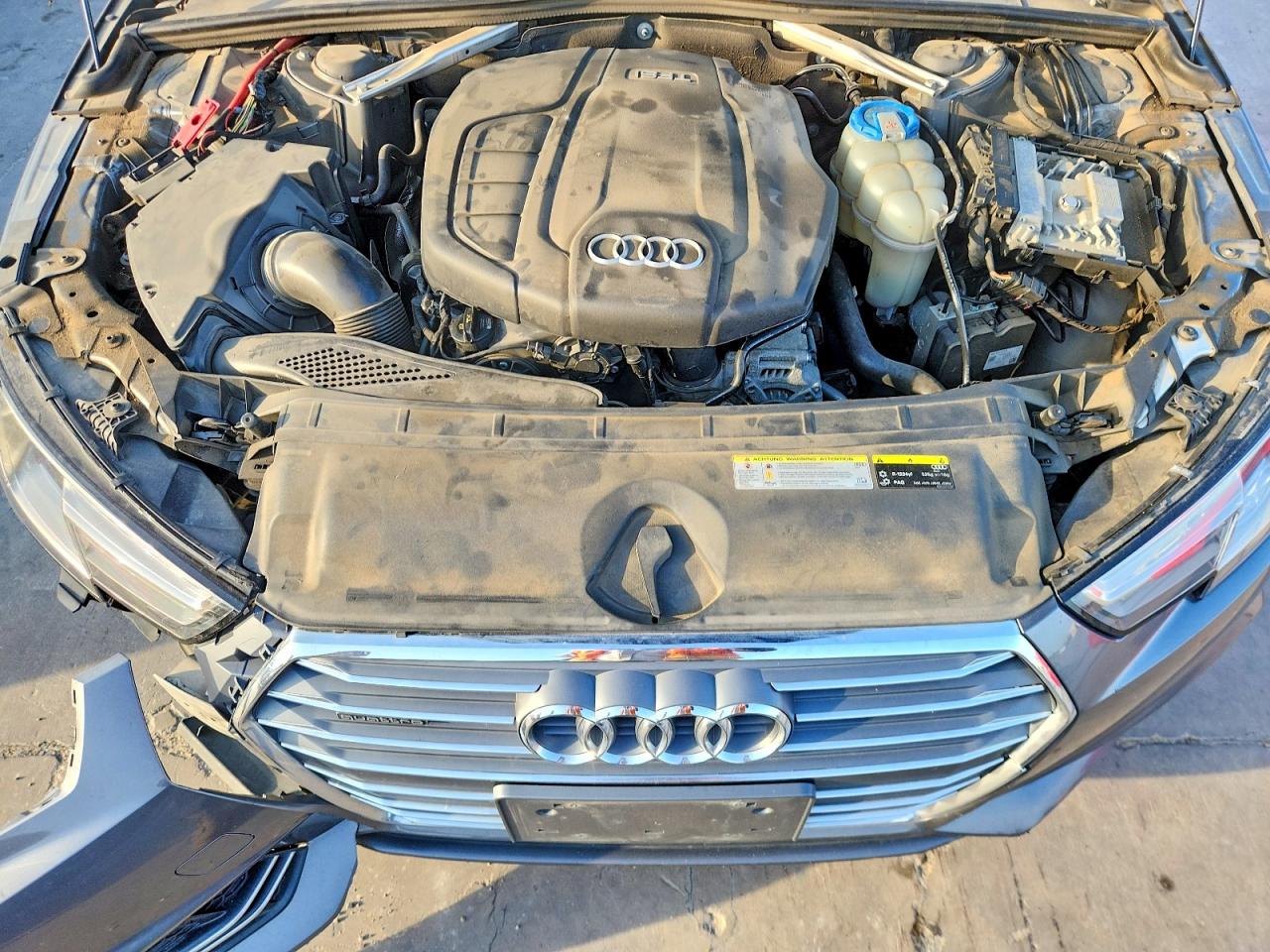 2018 AUDI A4 quattro Premium