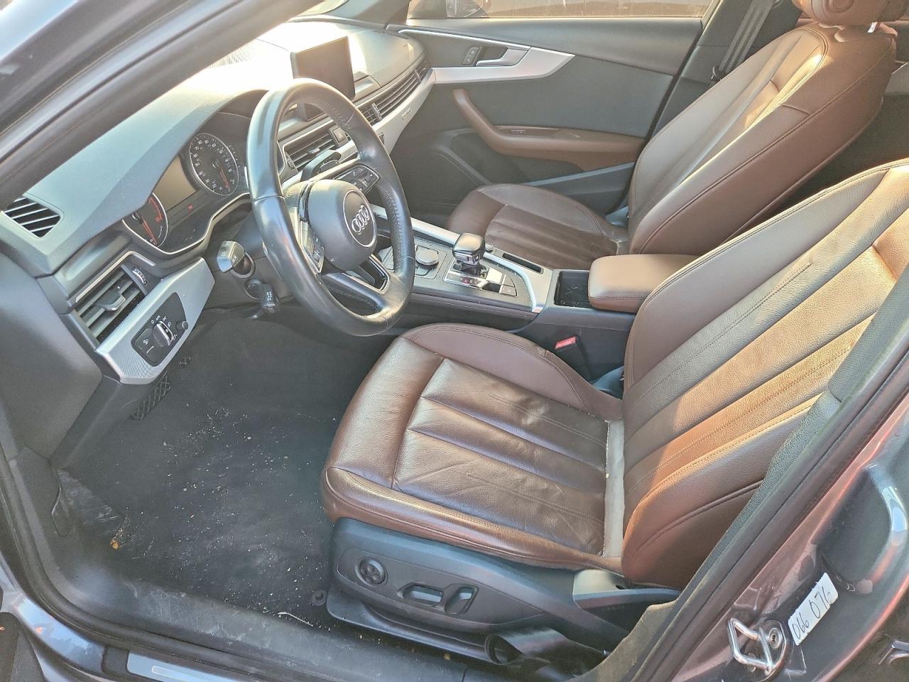 2018 AUDI A4 quattro Premium