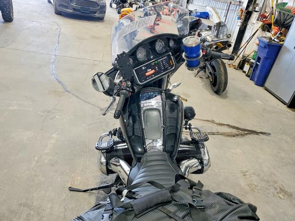 2022 BMW R18 B