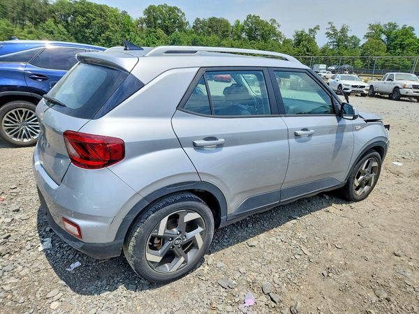 2021 HYUNDAI VENUE