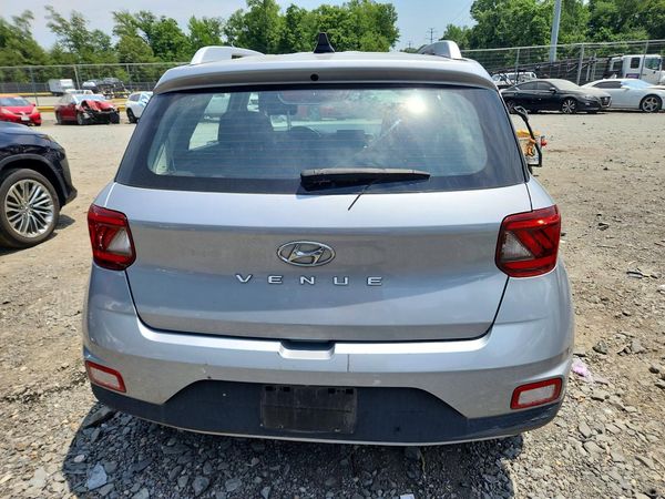 2021 HYUNDAI VENUE