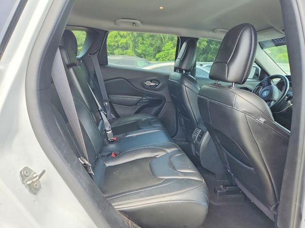 2021 JEEP CHEROKEE LATITUDE PLUS FWD