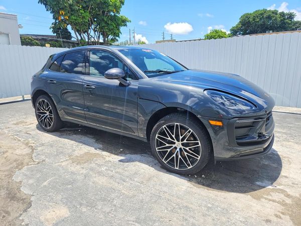 2026 PORSCHE MACAN Macan, Macan T