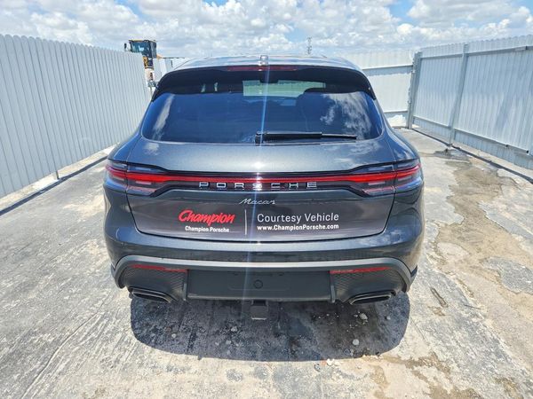 2026 PORSCHE MACAN Macan, Macan T