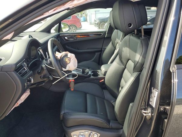 2026 PORSCHE MACAN Macan, Macan T