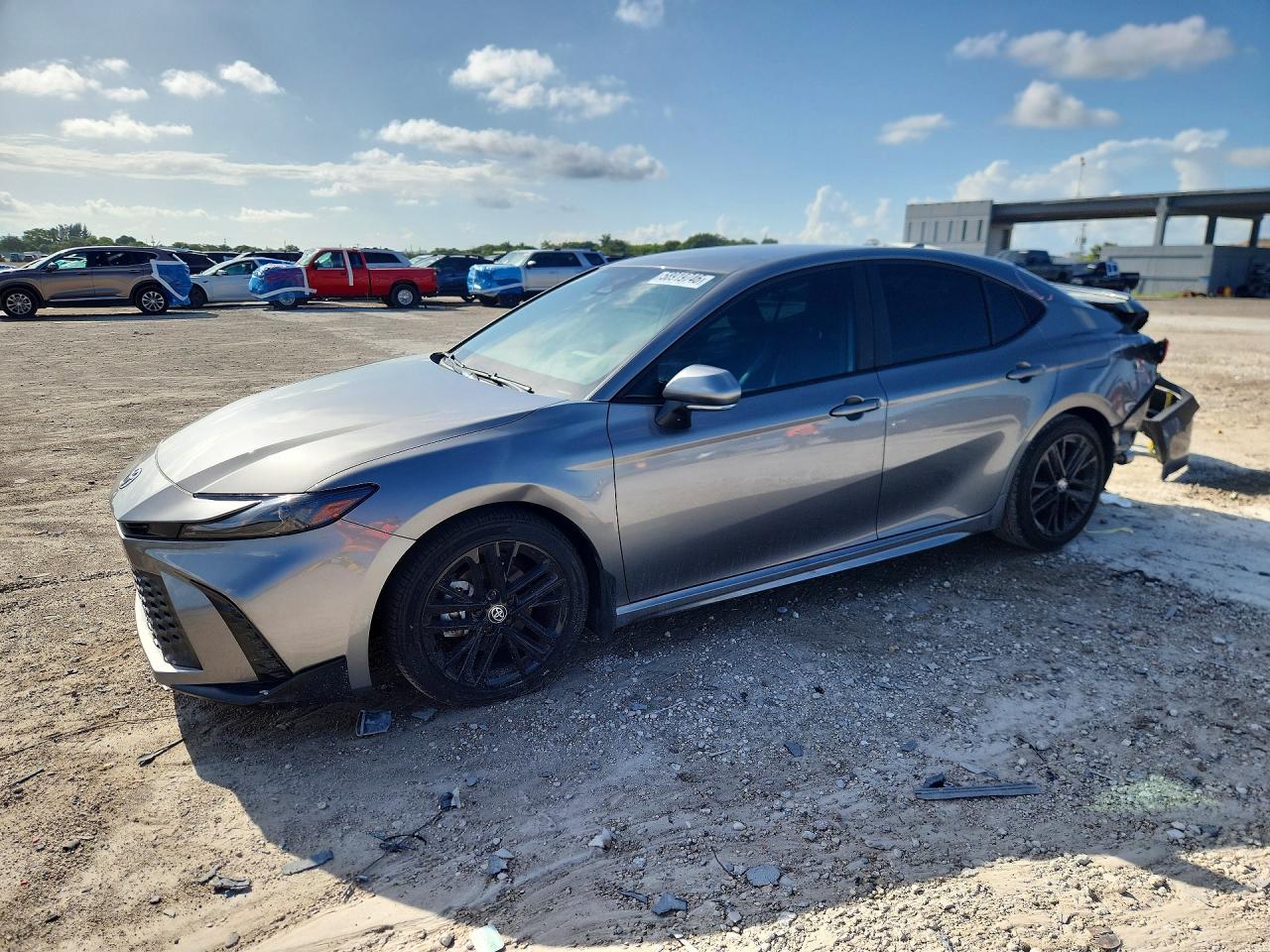 2025 TOYOTA CAMRY