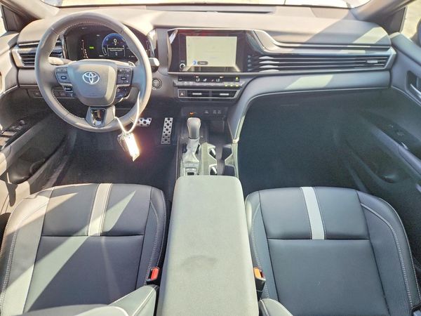 2025 TOYOTA CAMRY