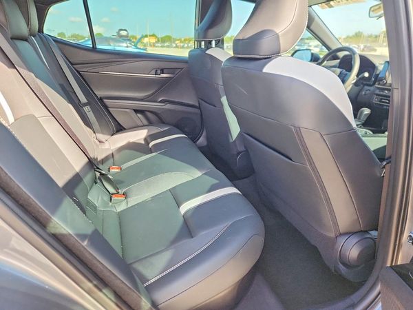 2025 TOYOTA CAMRY