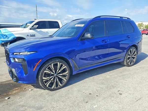 2024 BMW X7 M60i