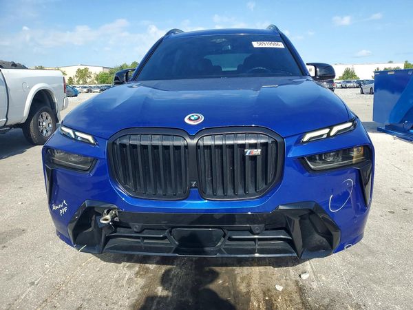 2024 BMW X7 M60i