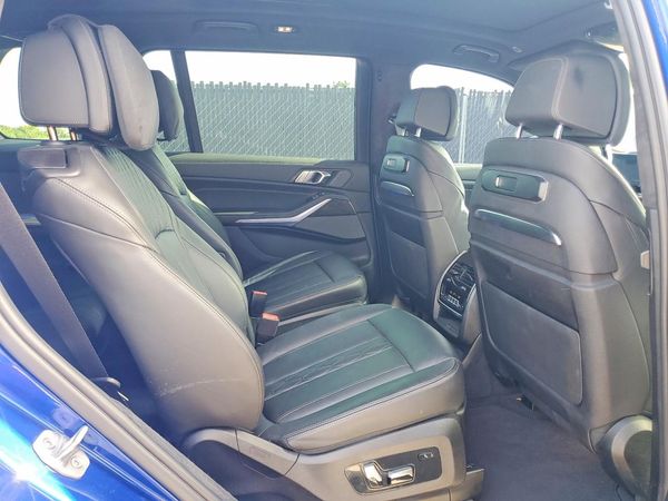 2024 BMW X7 M60i