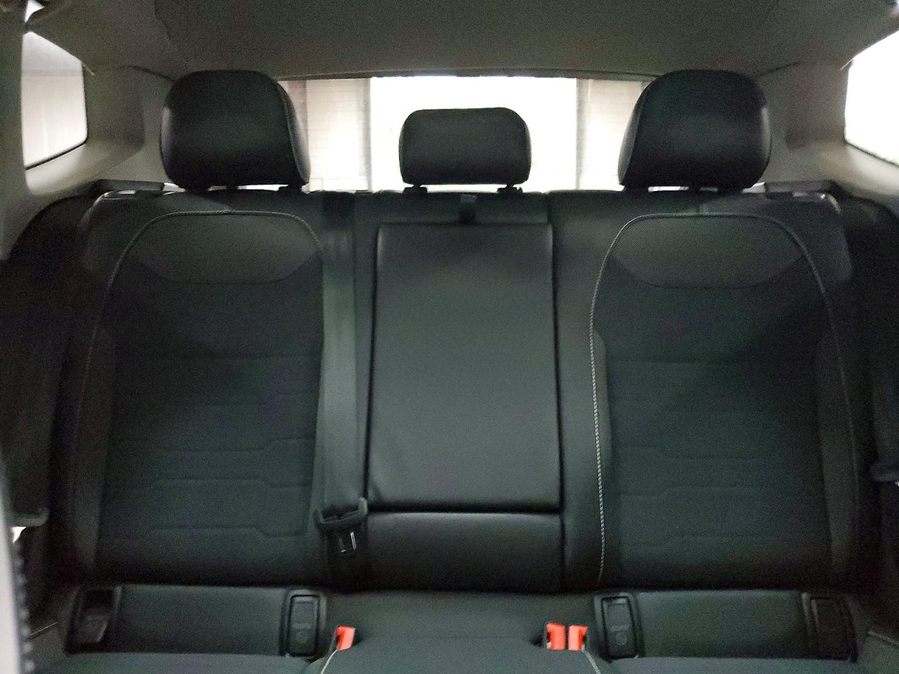 2025 VOLKSWAGEN TAOS 4Motion SE