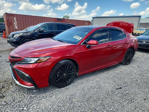 2022 TOYOTA CAMRY XSE