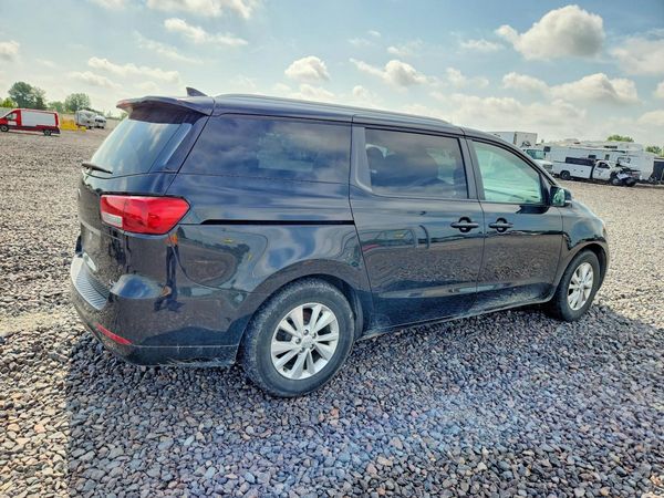 2018 KIA SEDONA LX