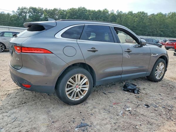 2017 JAGUAR F-PACE Prestige — PSRA