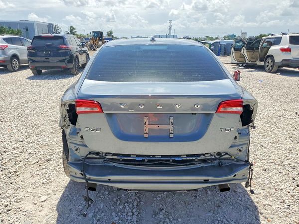 2018 VOLVO S60