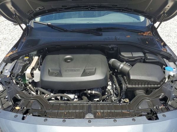 2018 VOLVO S60