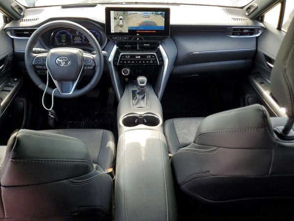 2024 TOYOTA VENZA