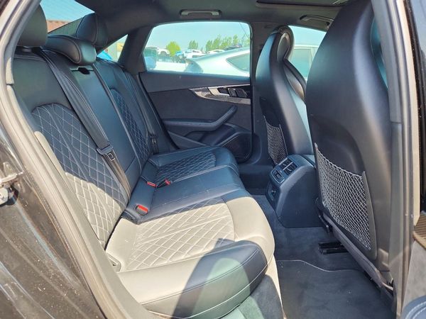 2020 AUDI S4 quattro Prestige