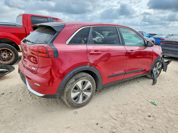 2017 KIA NIRO
