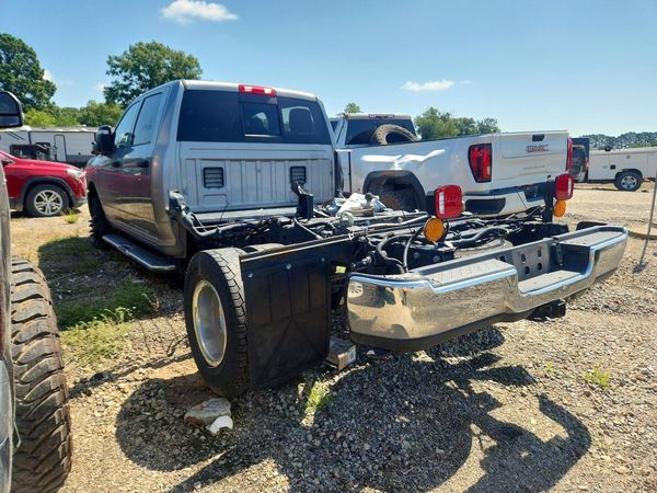 2024 RAM 3500 TRADESMAN CREW CAB 4X4