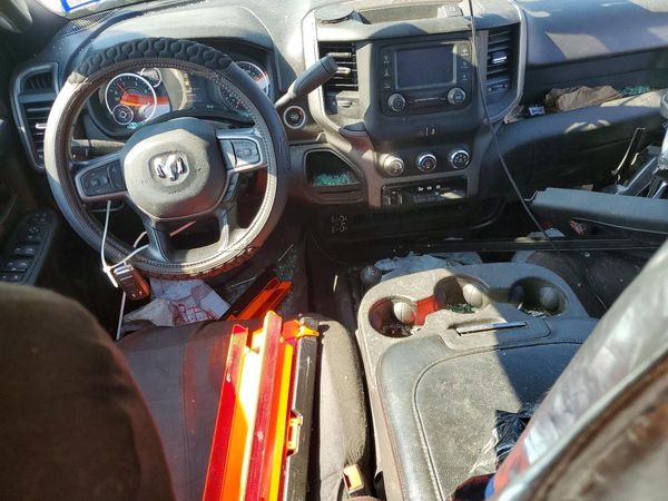 2024 RAM 3500 TRADESMAN CREW CAB 4X4