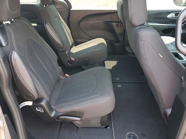 2024 CHRYSLER PACIFICA Touring