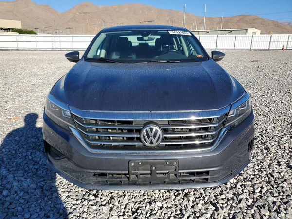 2021 VOLKSWAGEN PASSAT