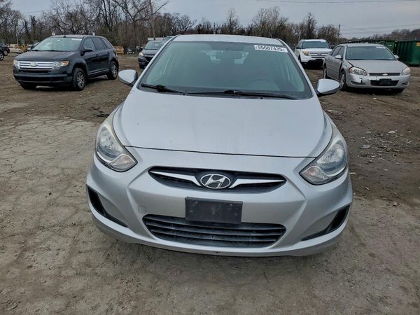 2012 HYUNDAI ACCENT