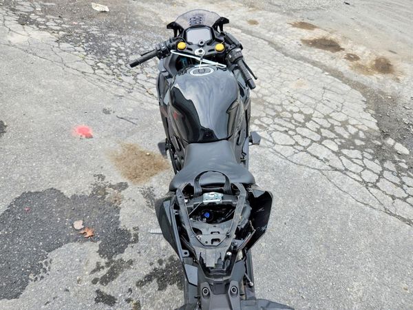 2025 KAWASAKI ZX400