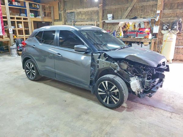 2020 NISSAN KICKS