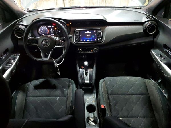 2020 NISSAN KICKS