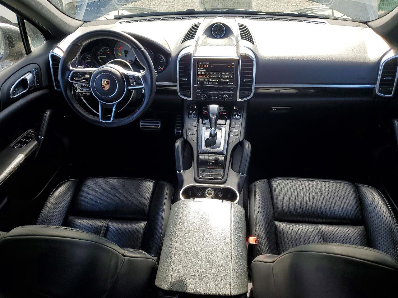 2016 PORSCHE CAYENNE E-Hybrid