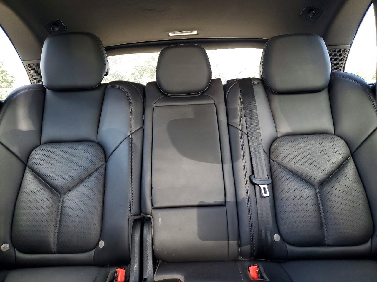 2016 PORSCHE CAYENNE E-Hybrid