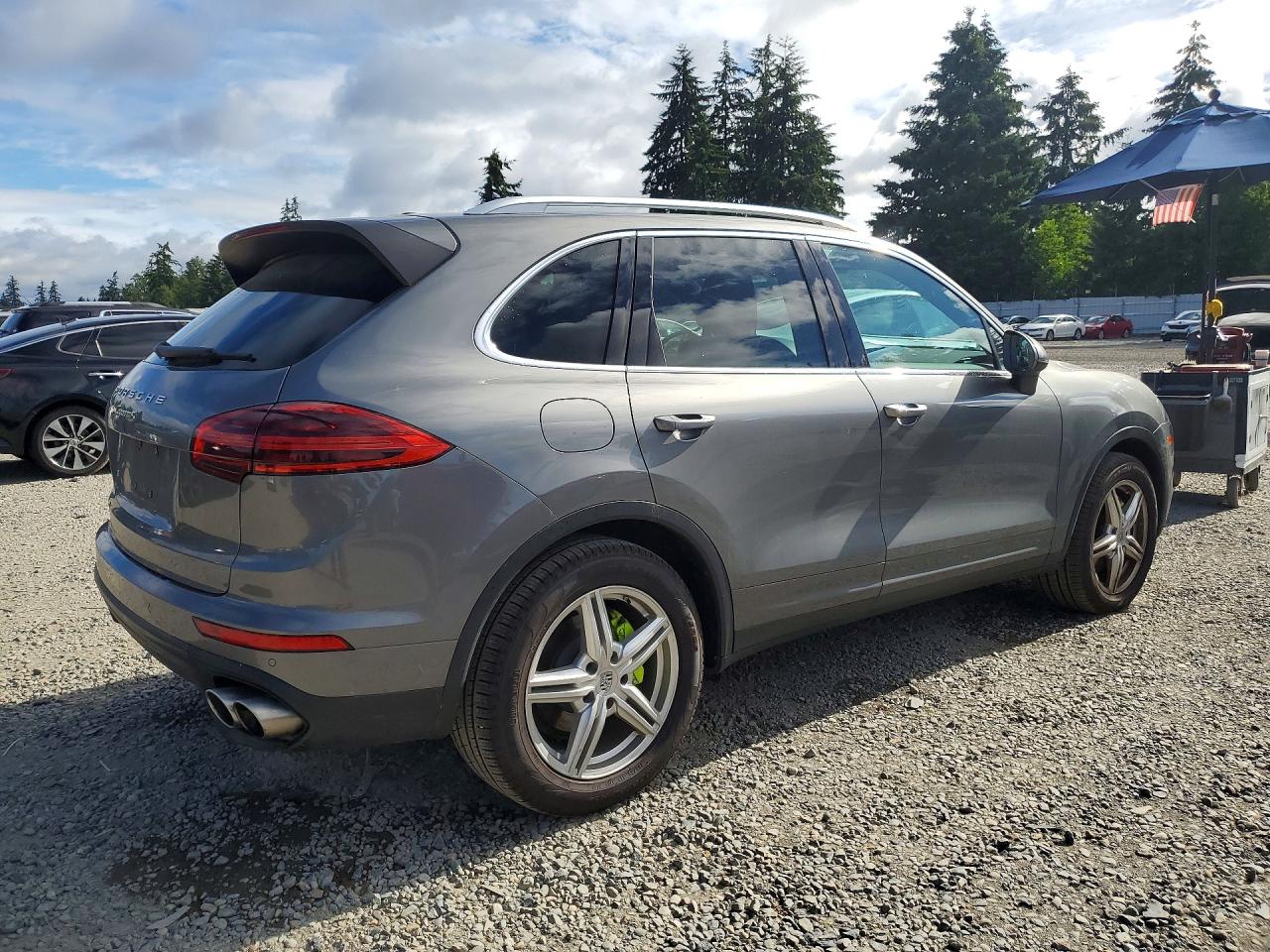 2016 PORSCHE CAYENNE E-Hybrid